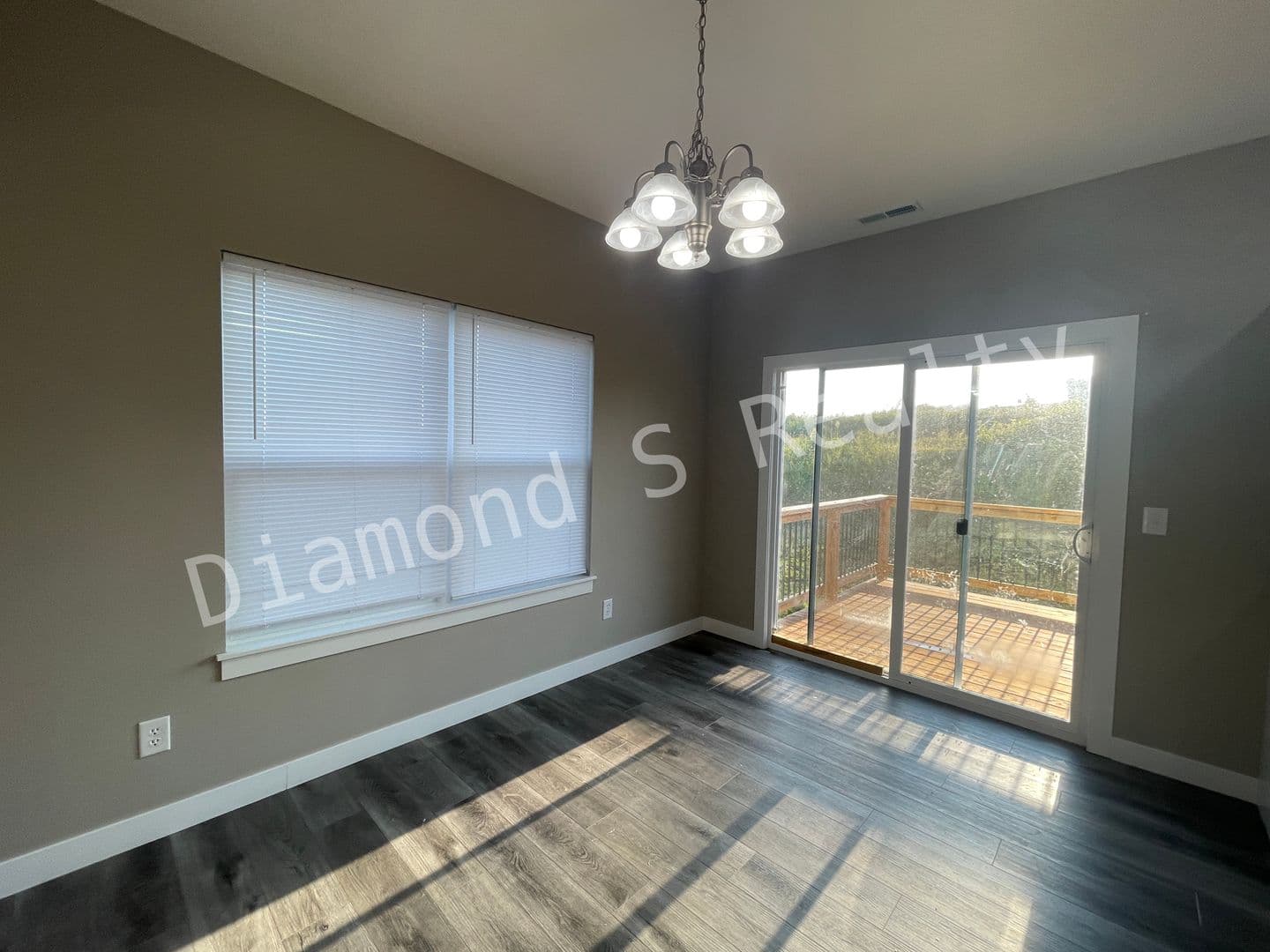 Ozark House: 2108 N 26th Street