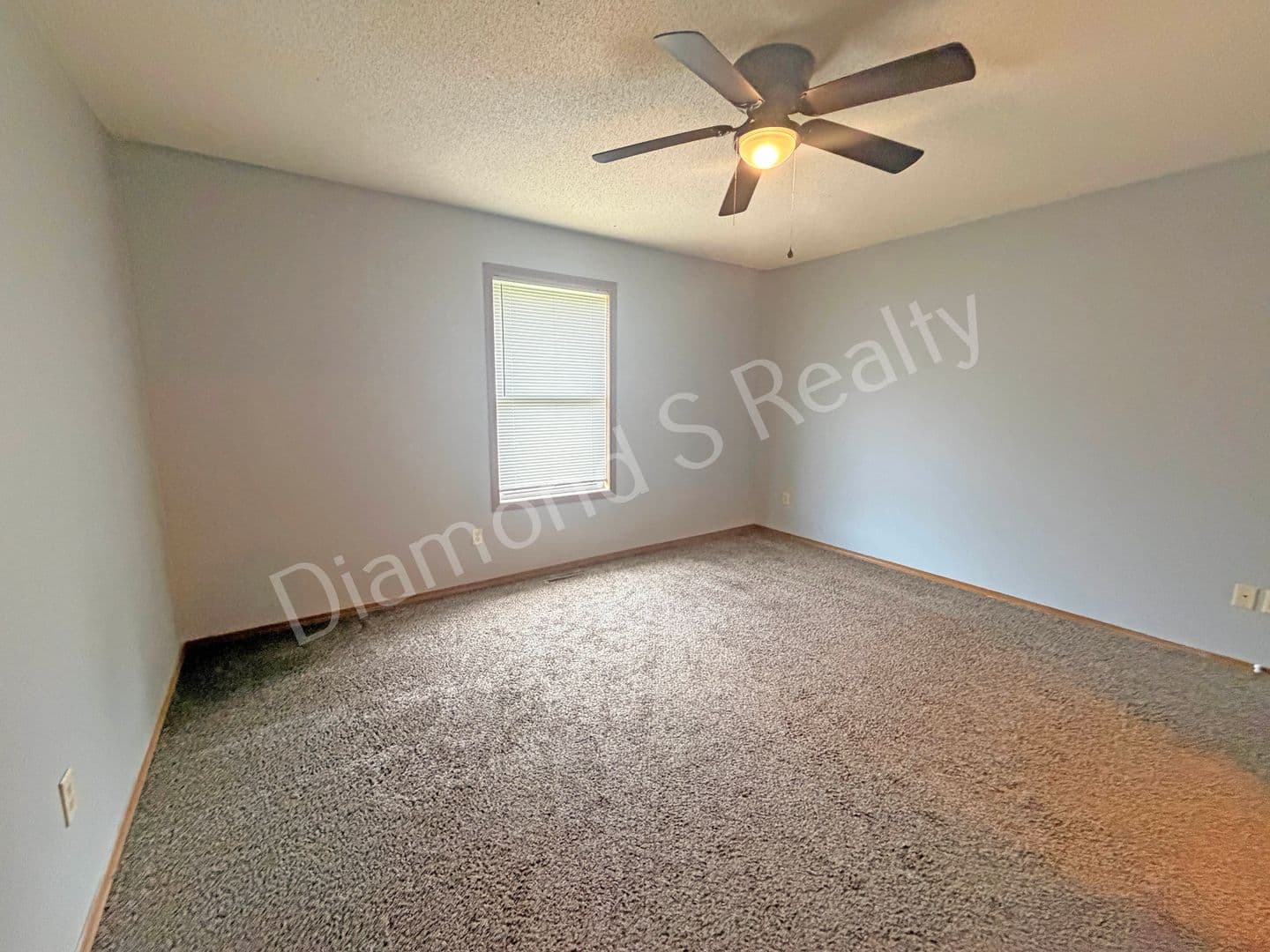 Ozark Apartment: 1441 W Rainey