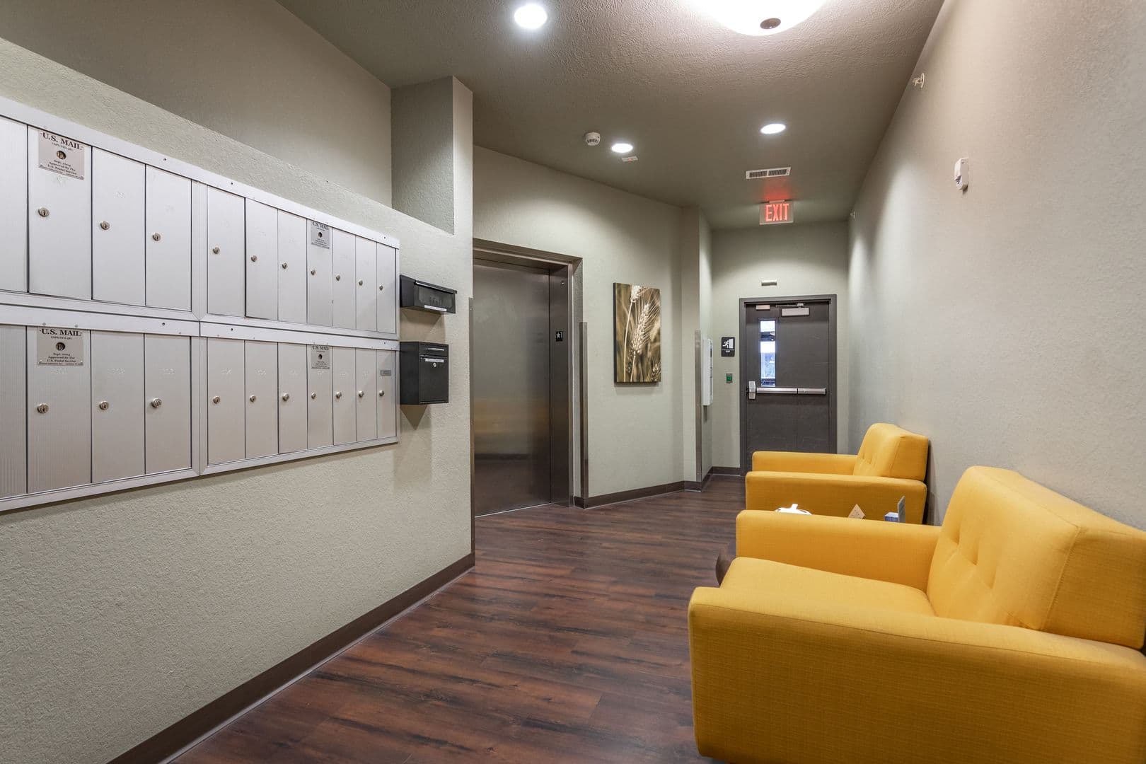 Springfield Apartment: 535 W WalnutSt