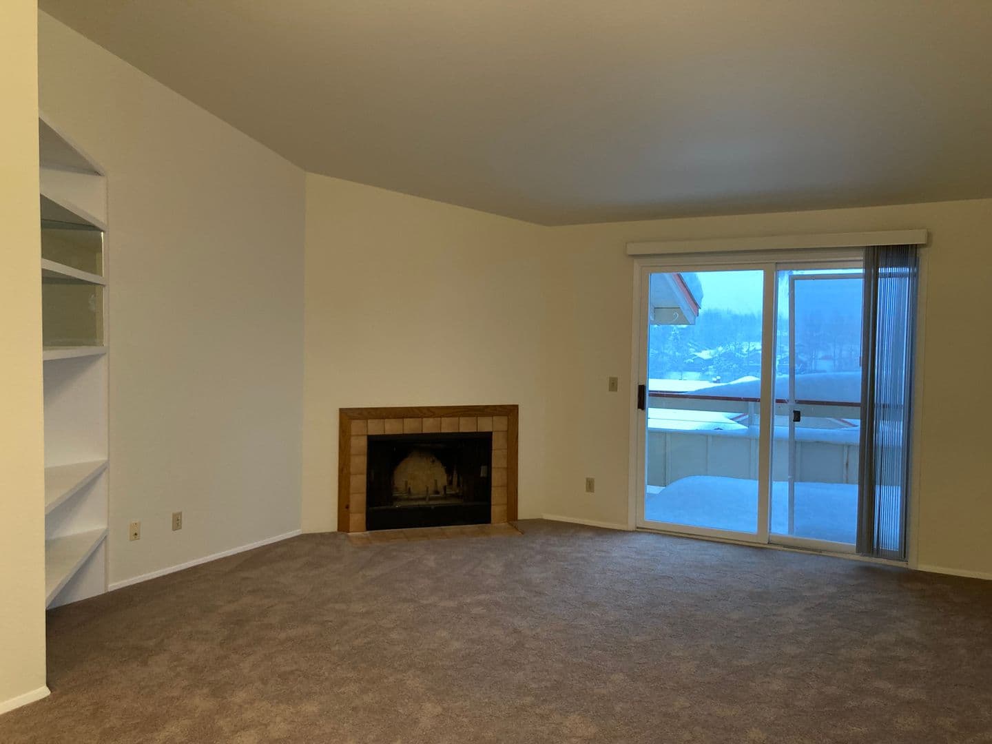 Anchorage House: 5620 E. 40th Ave #C303