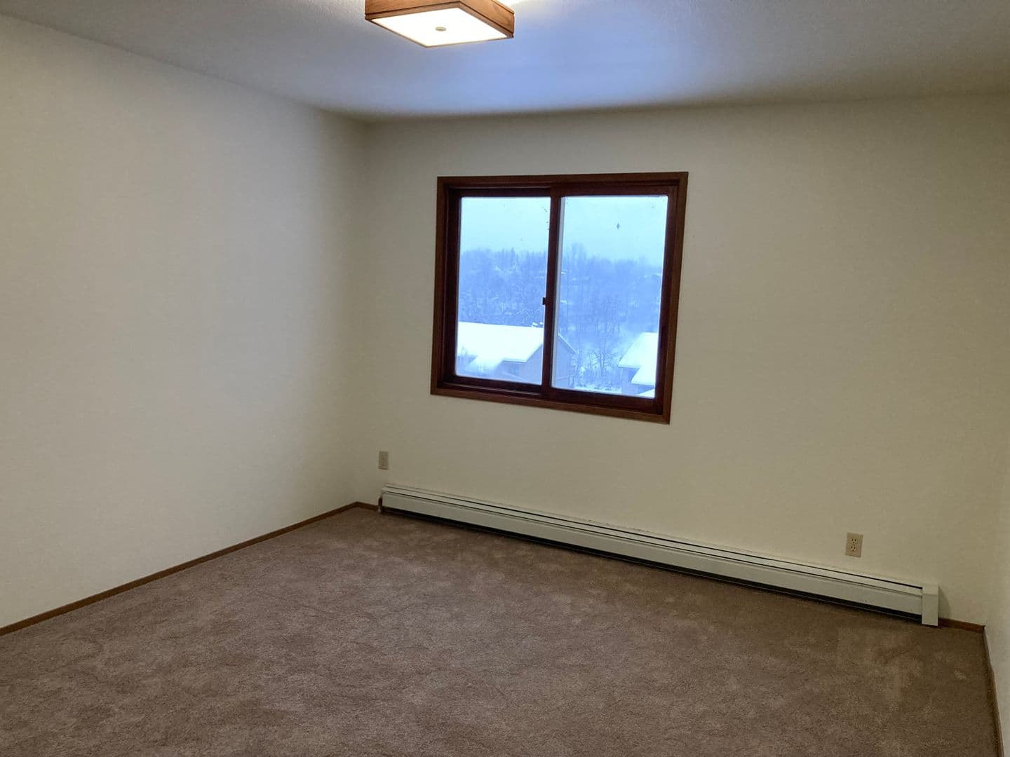 Anchorage House: 5620 E. 40th Ave #C303