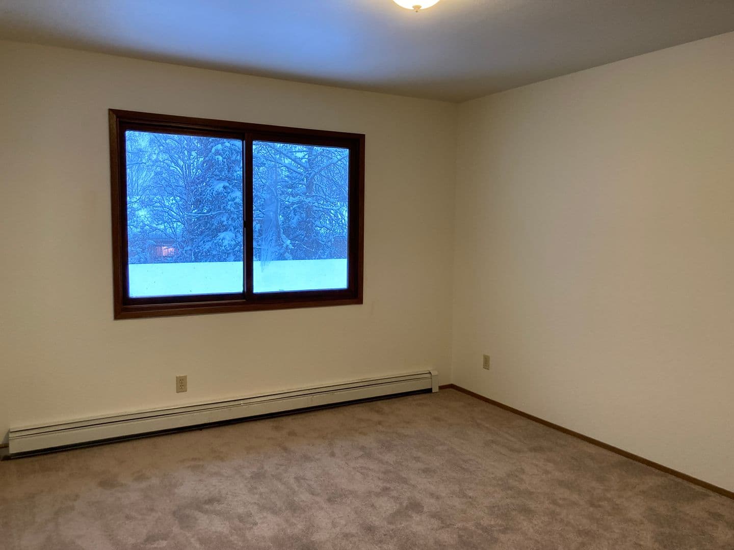 Anchorage House: 5620 E. 40th Ave #C303