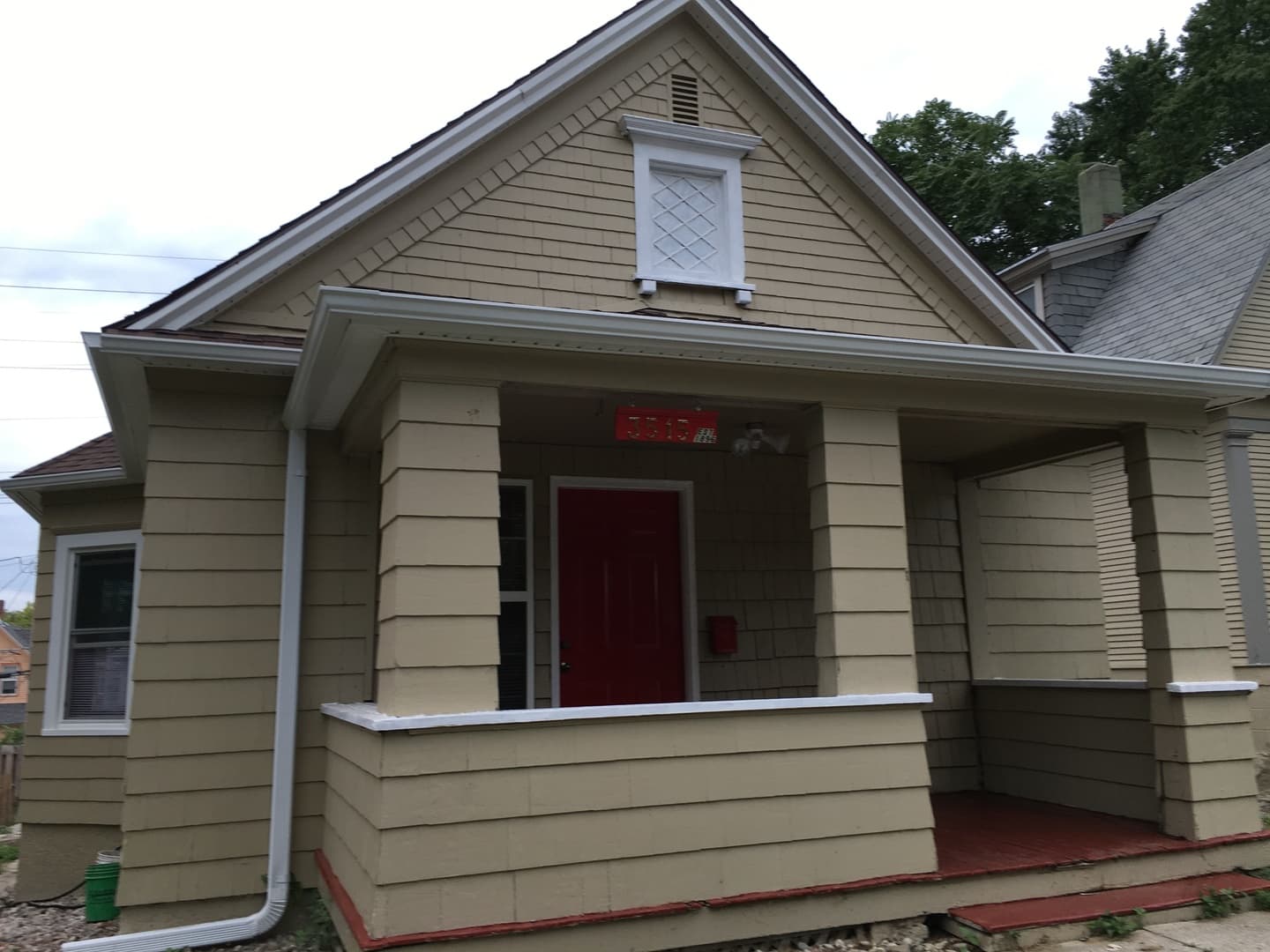 Omaha House: 3515 Jones St.
