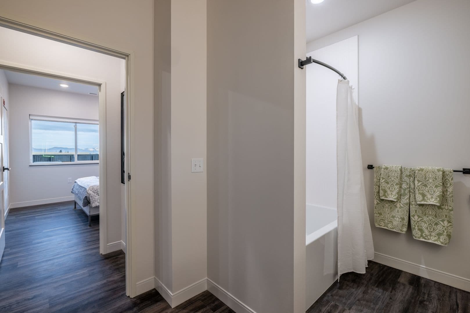 Helena Apartment: 3710 Appellate Avenue