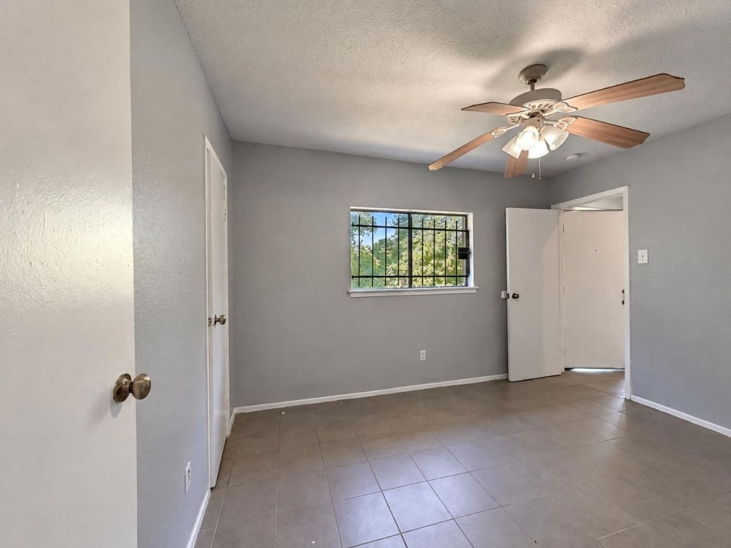 Houston House: 12710 Redfern Dr.