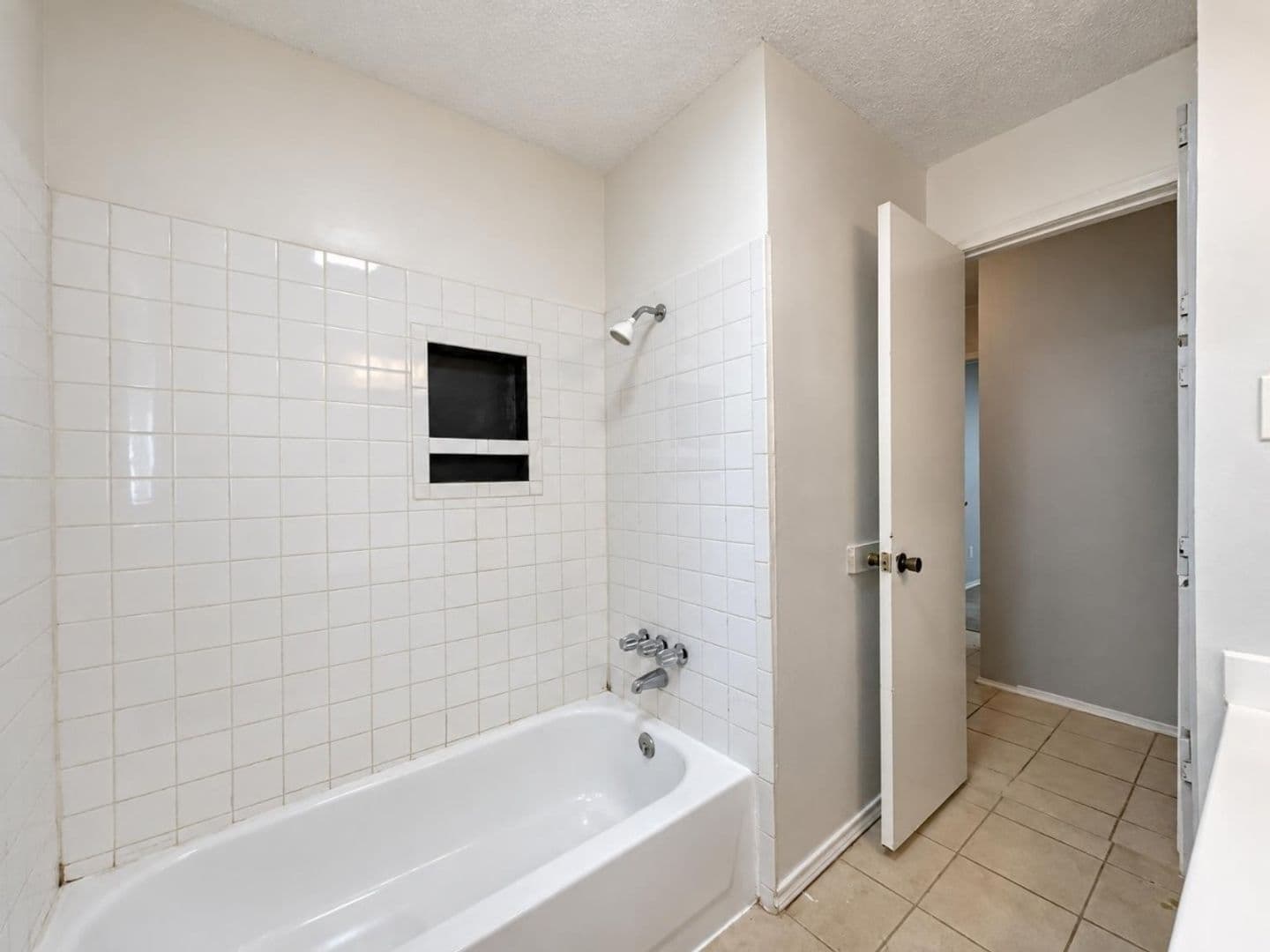 Houston House: 12814 Greenshire Dr.