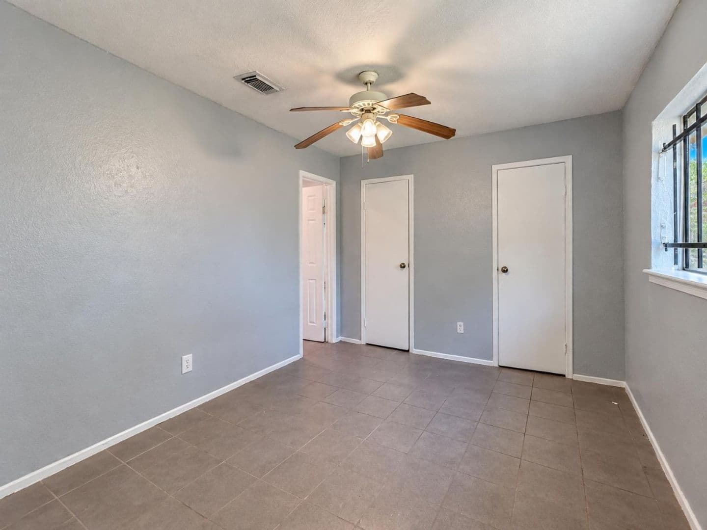 Houston House: 12710 Redfern Dr.
