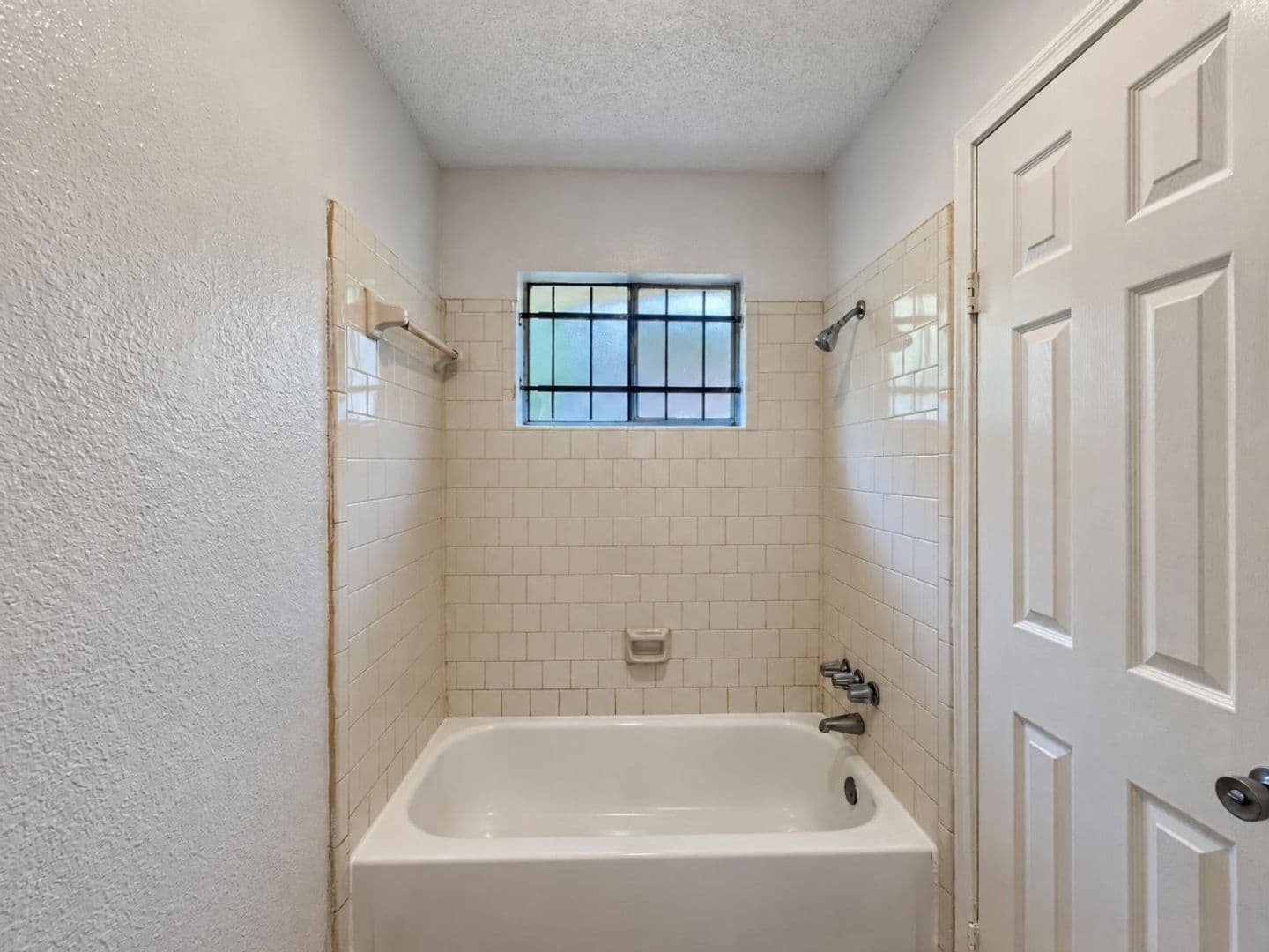 Houston House: 12710 Redfern Dr.