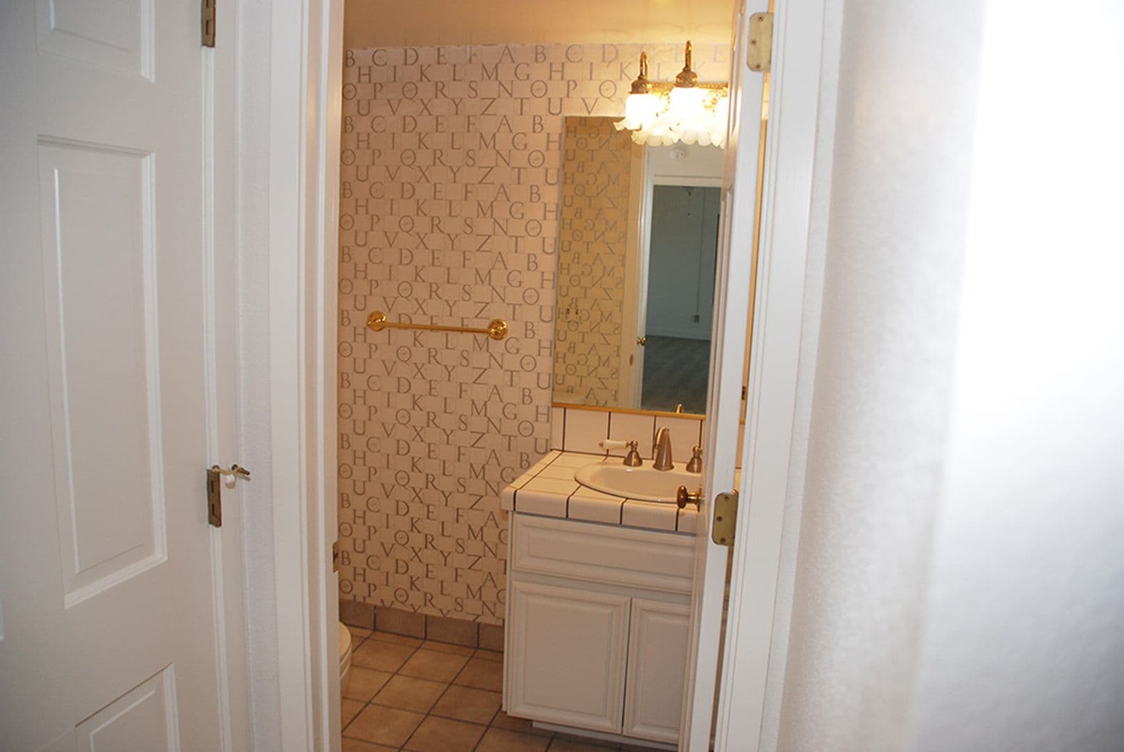 Reno House: 2435 Rock Hill Circle