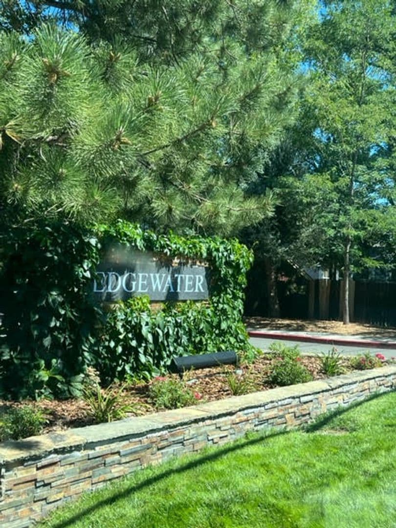 Reno House: 4185 Falling Water Drive