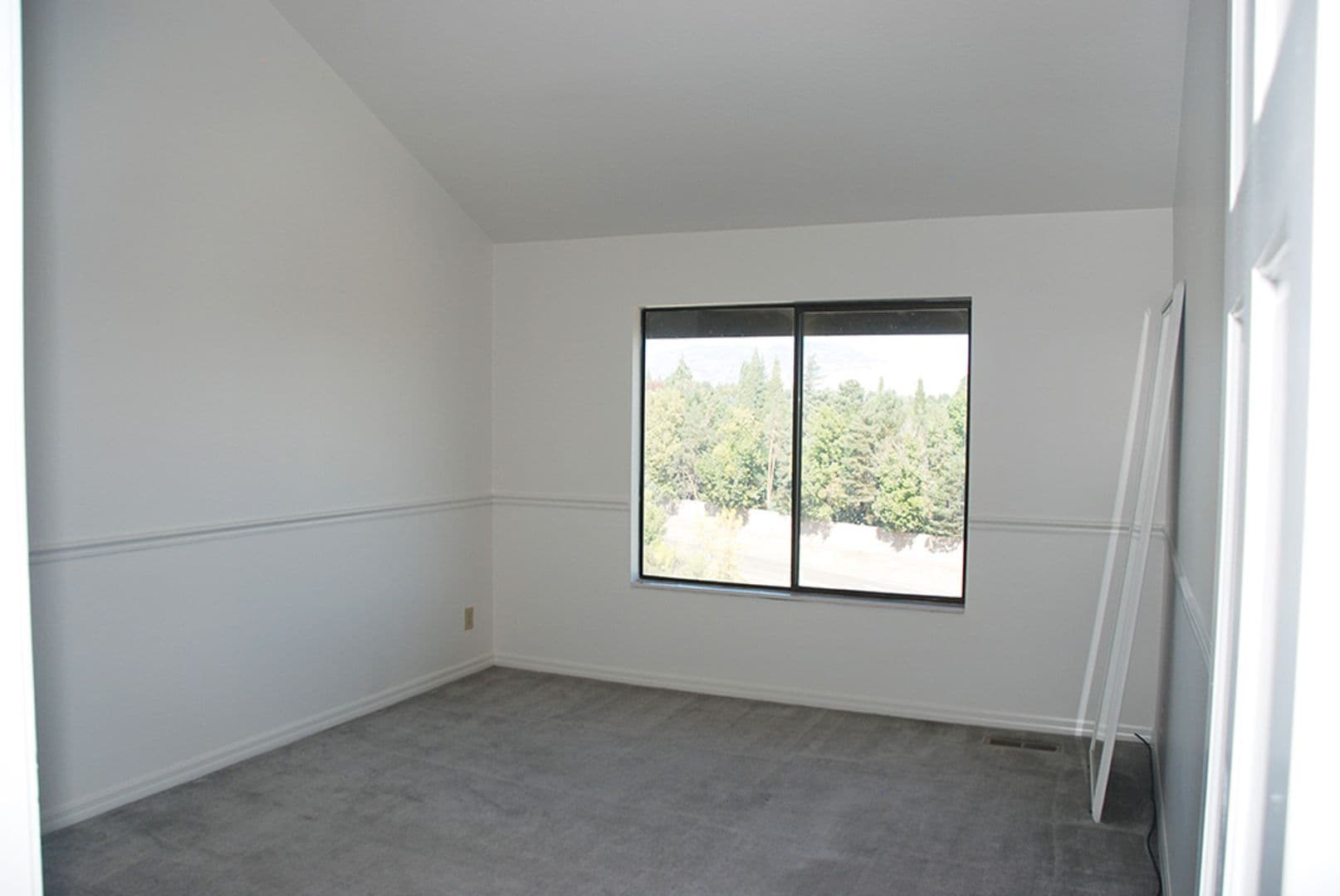 Reno House: 2435 Rock Hill Circle