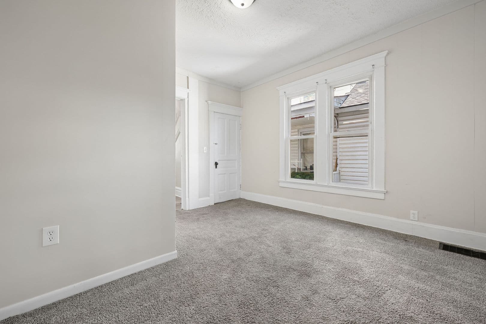 Newark House: 304 Mount Vernon Road