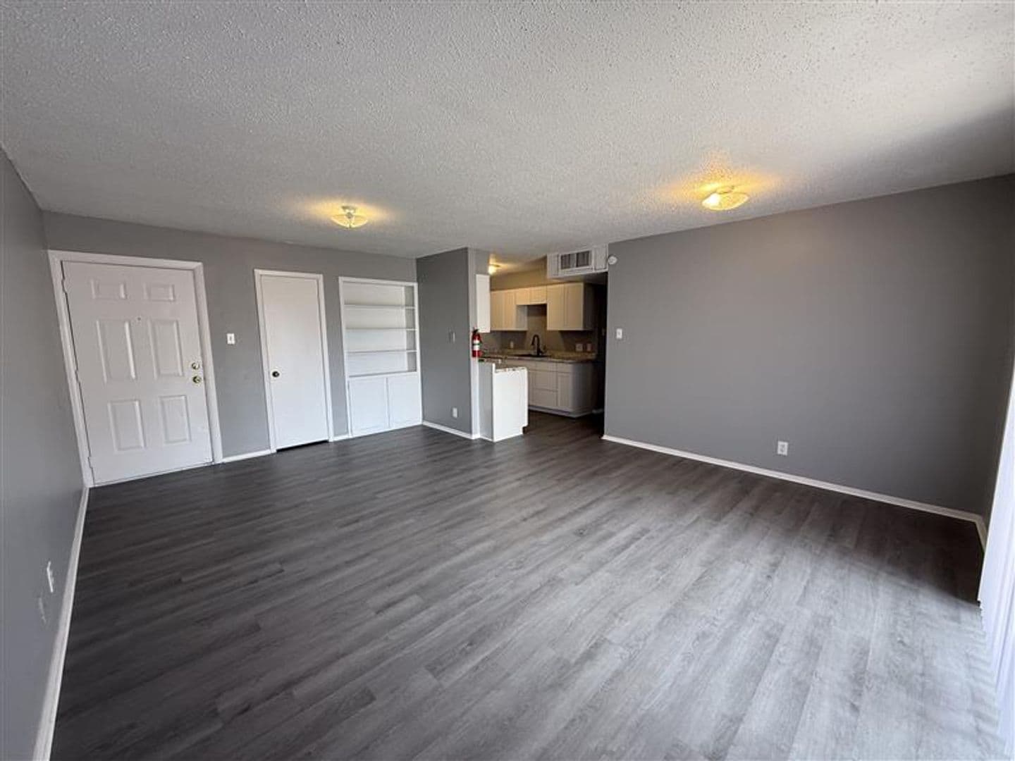 San Angelo Apartment: 1707-1717 Greenwood St
