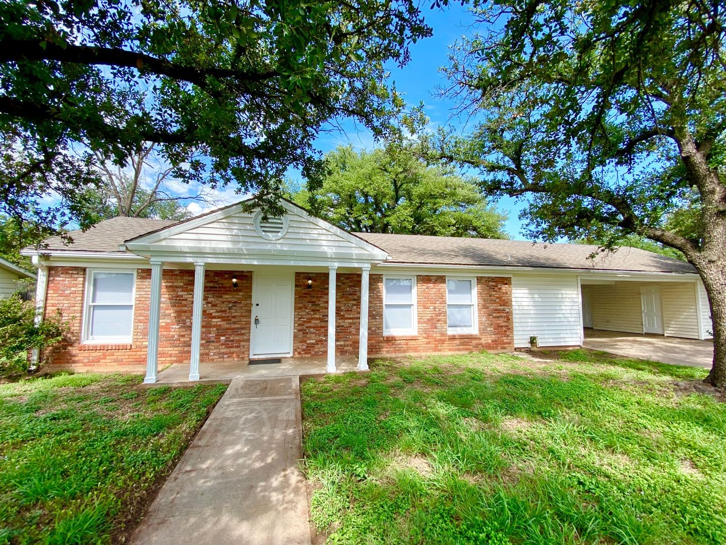 San Angelo House: 2802 A&M