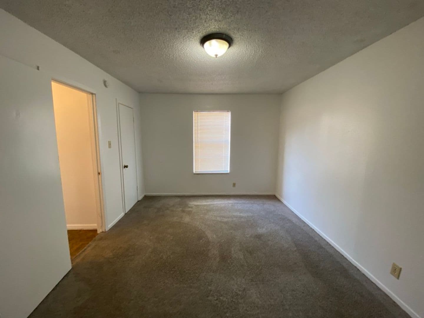 San Angelo Apartment: 1707-1717 Greenwood St