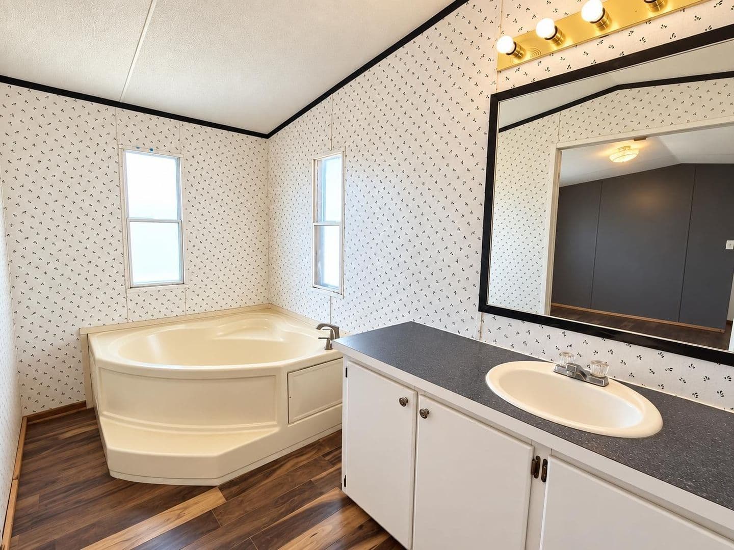 San Angelo Apartment: 729-731-733 Cactus Lane