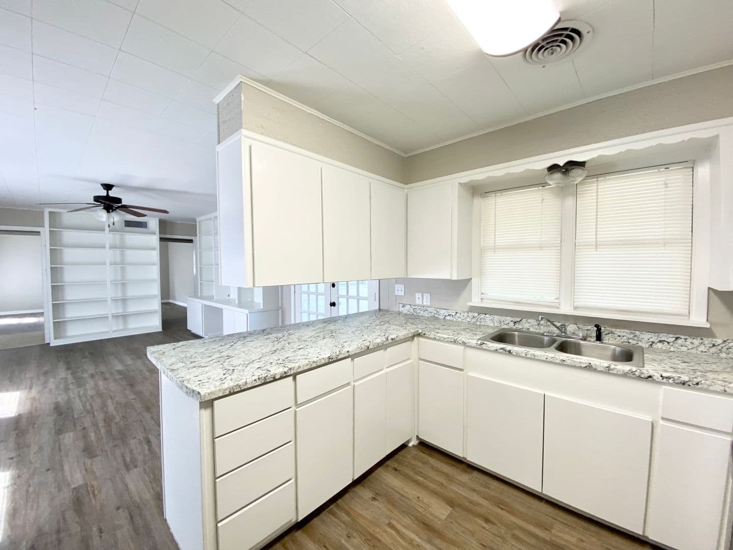 San Angelo House: 2802 A&M