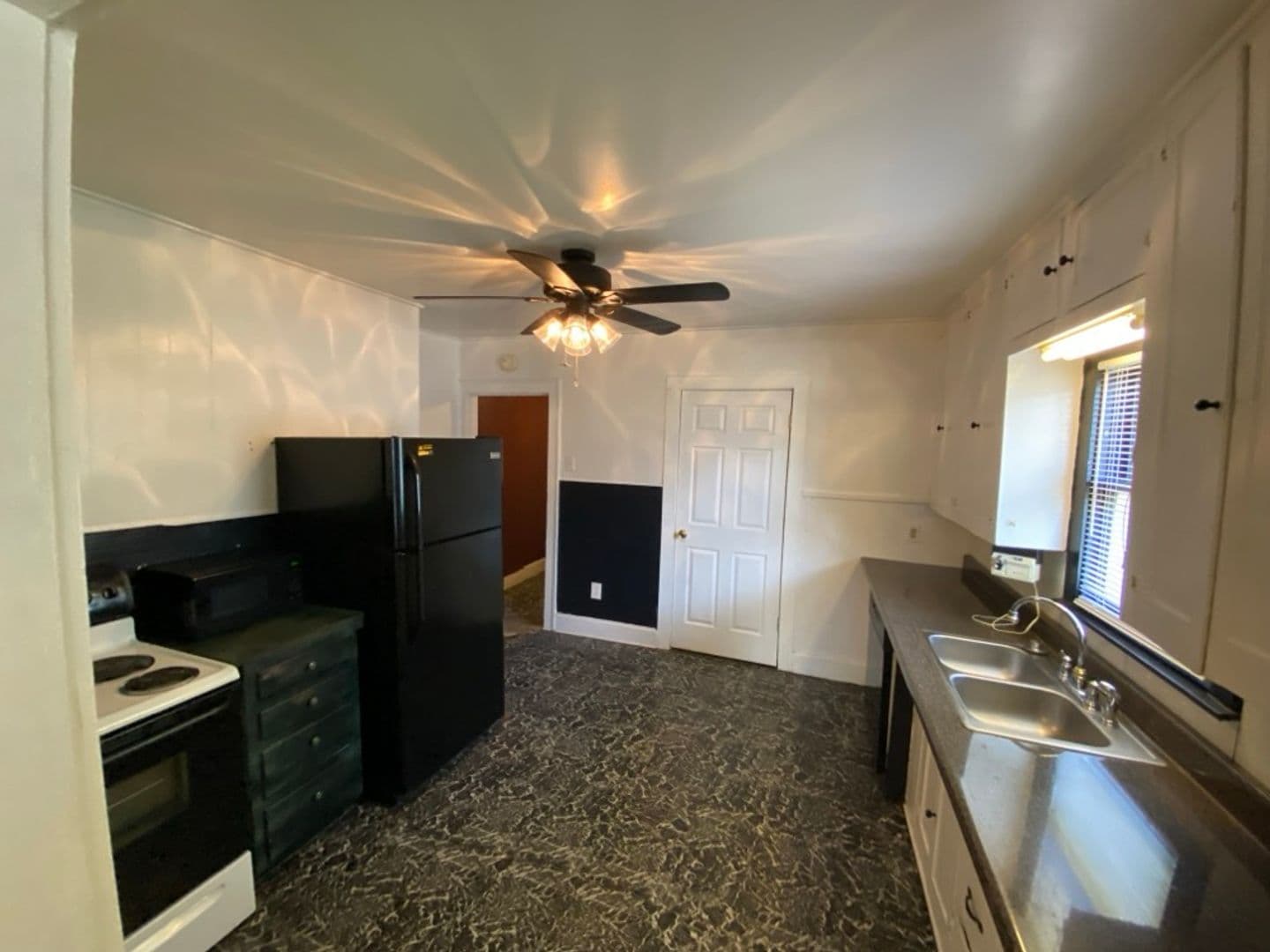 San Angelo House: 909 S. Abe Unit B