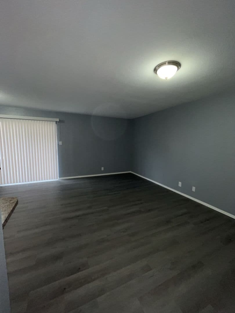 San Angelo Apartment: 1707-1717 Greenwood St