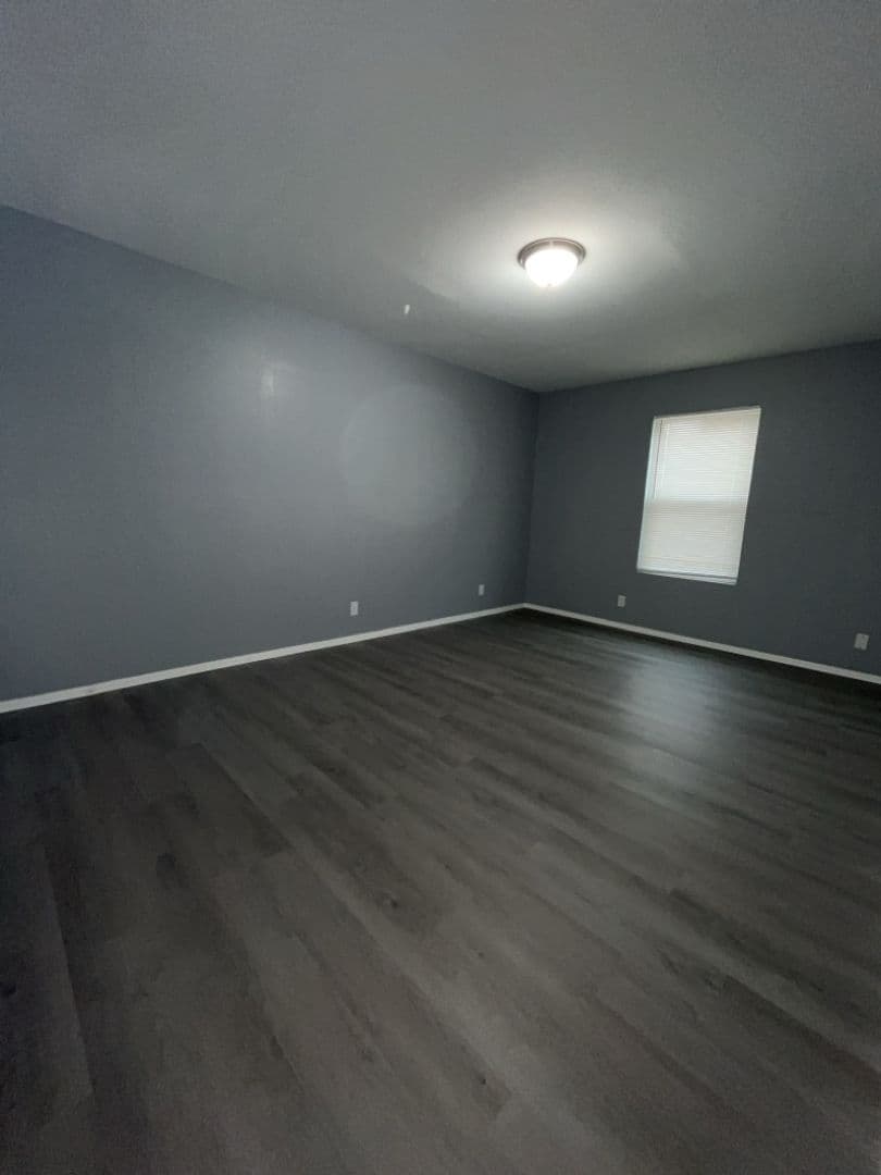 San Angelo Apartment: 1707-1717 Greenwood St