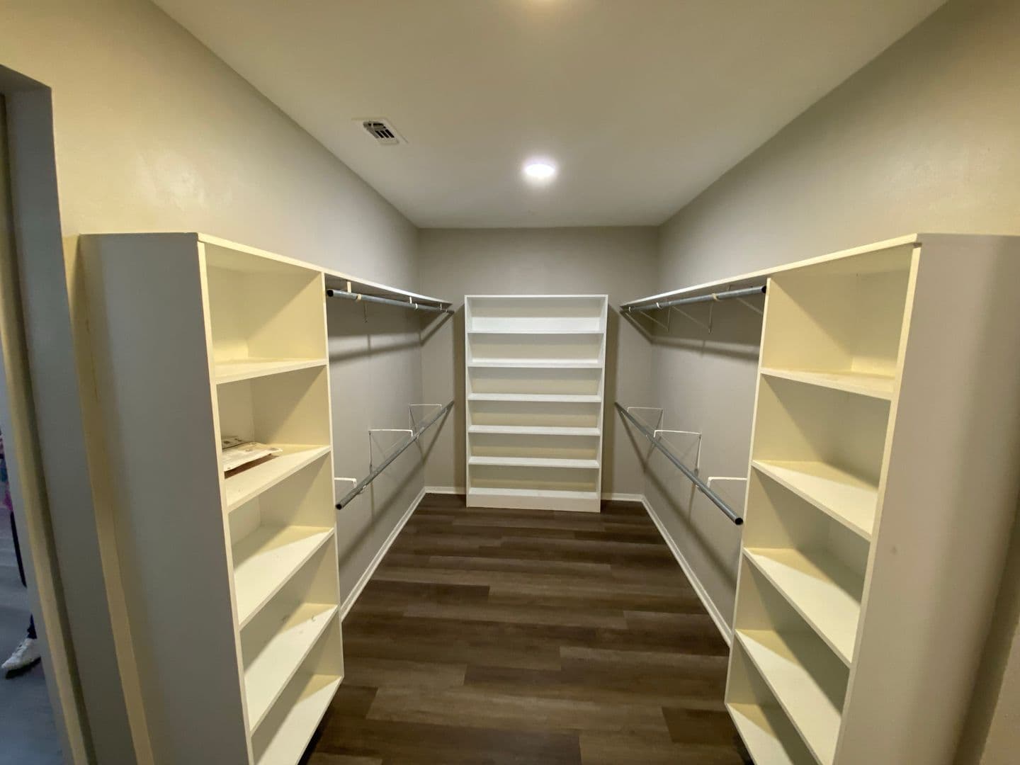 San Angelo House: 5218 Green Valley Trail