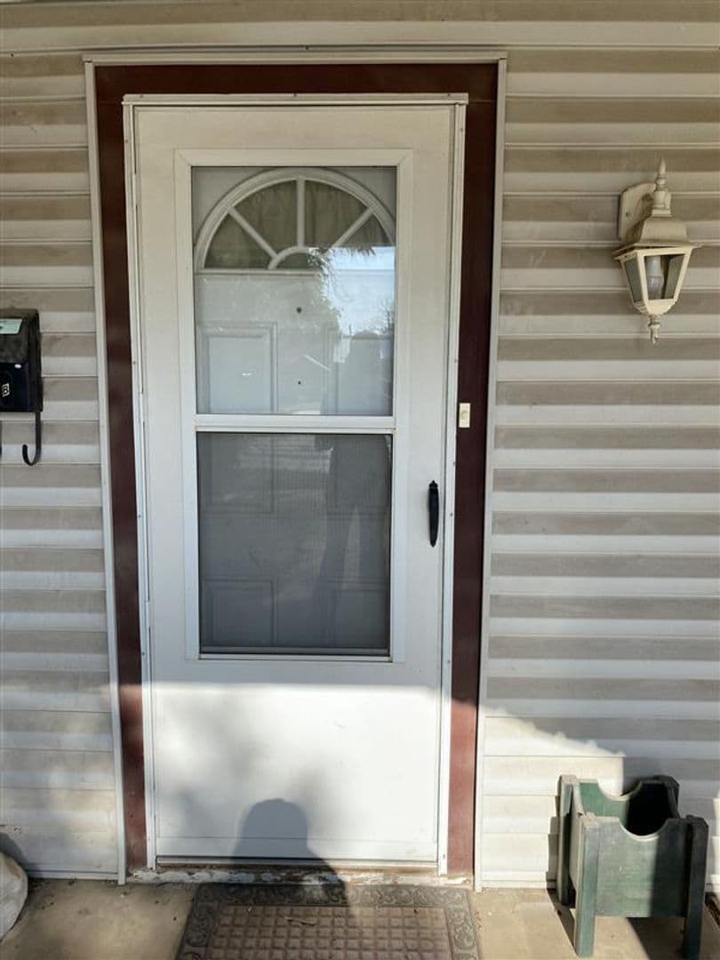 San Angelo House: 909 S. Abe Unit B