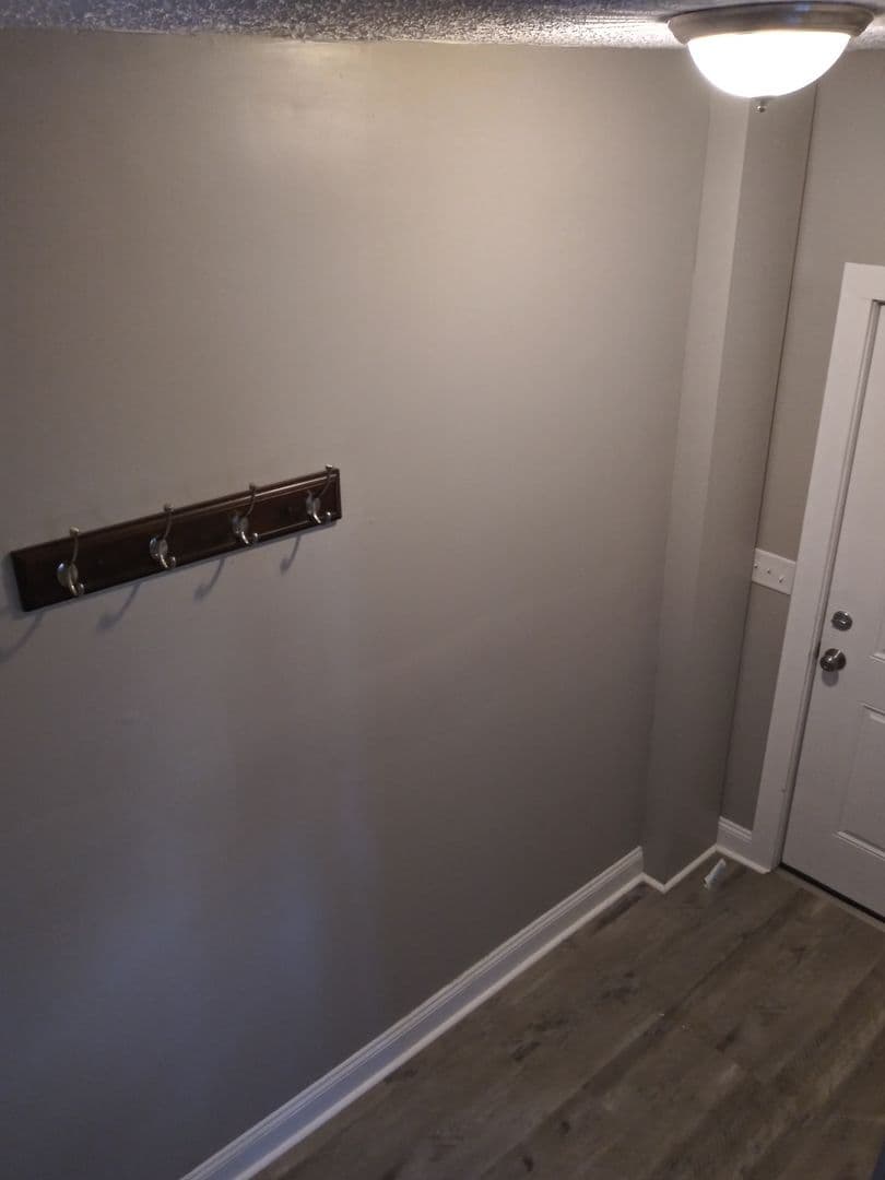 Rochester Apartment: 68 EDMONDS ST