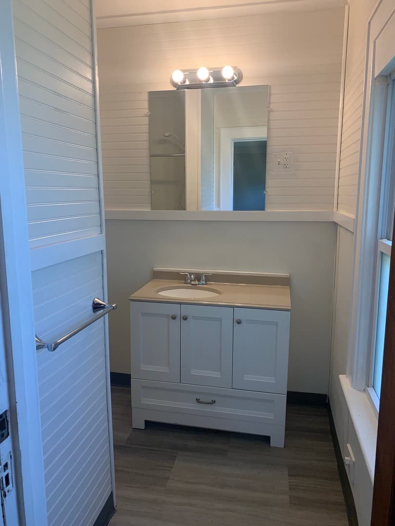 Rochester Apartment: 1211 lake ave
