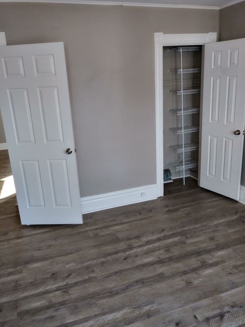 Rochester Apartment: 68 EDMONDS ST