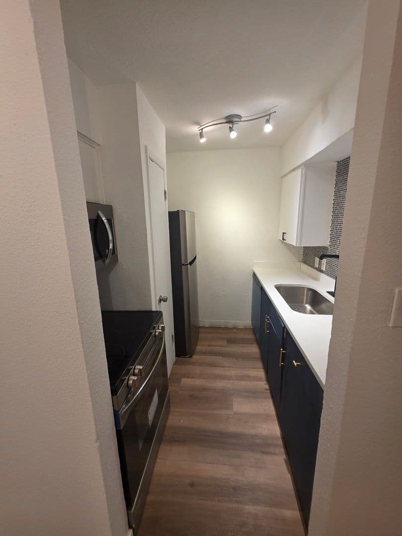 Dallas Apartment: 4414 Worth Street