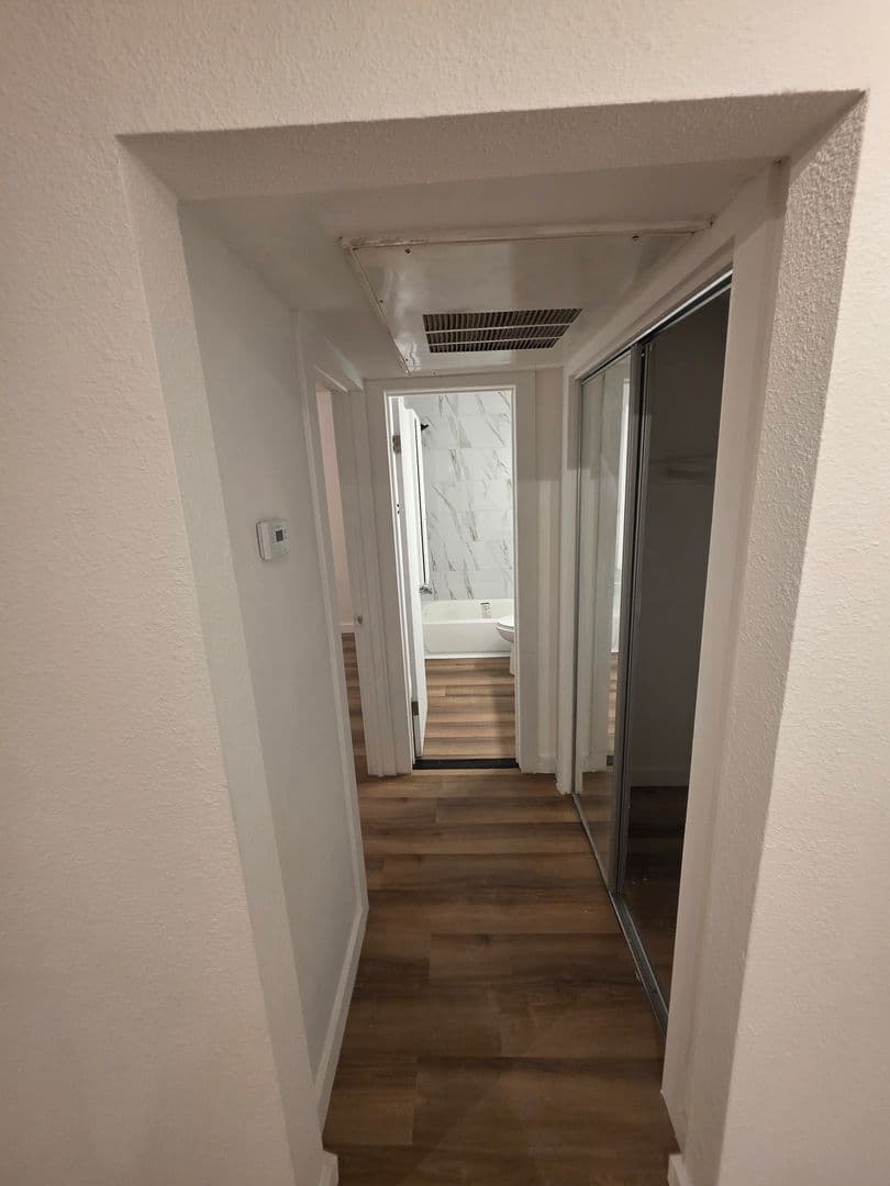 Dallas Apartment: 4414 Worth Street