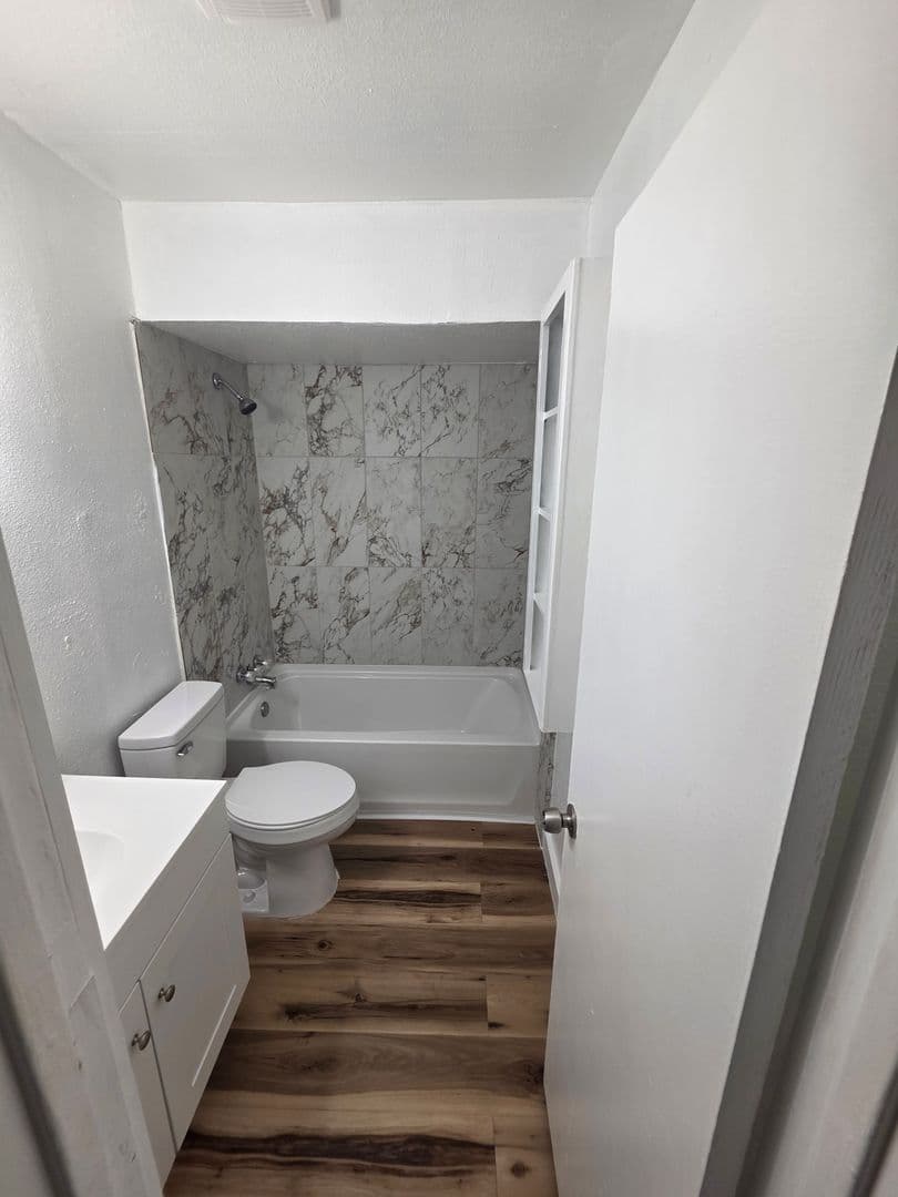 Dallas Apartment: 4414 Worth Street