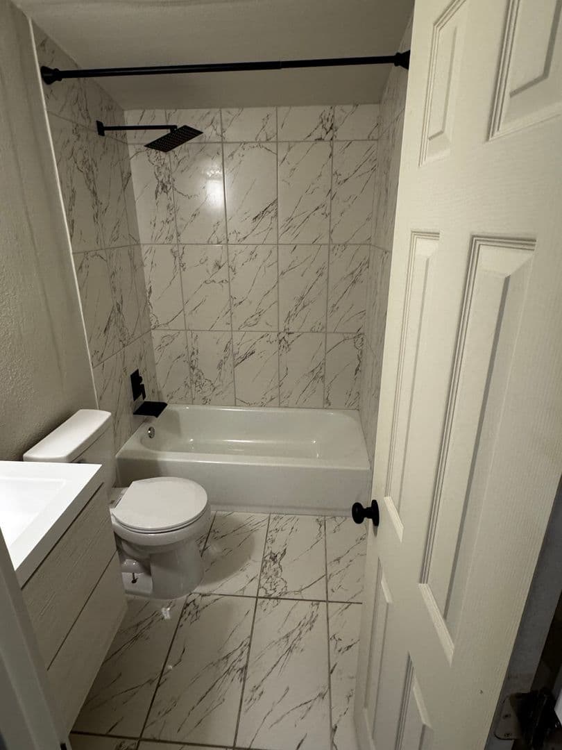 Dallas Apartment: 4414 Worth Street