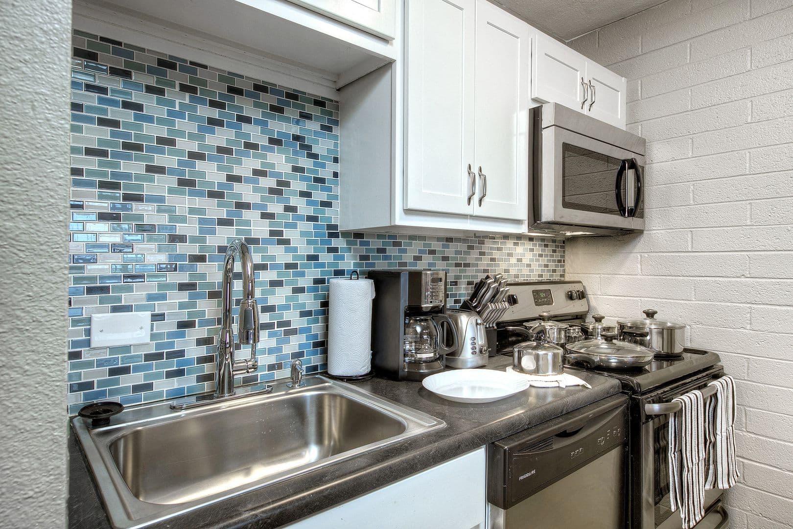 Tempe Apartment: 1433 S. Stanley Pl.