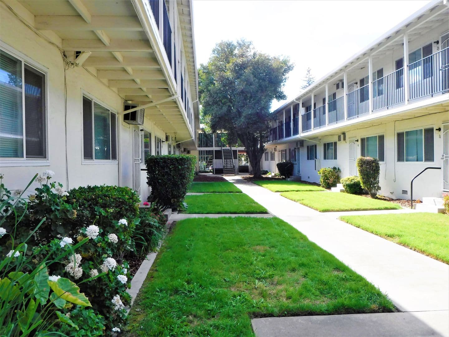 West Sacramento Apartment: 501 Michigan Blvd.