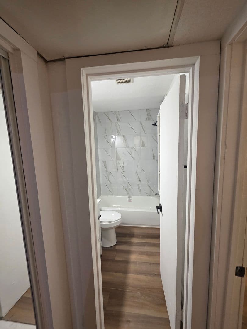 Dallas Apartment: 4414 Worth Street