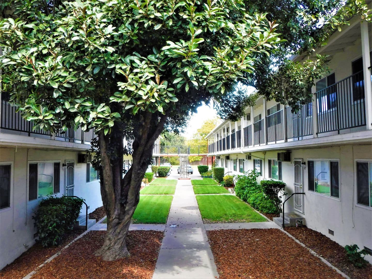 West Sacramento Apartment: 501 Michigan Blvd.