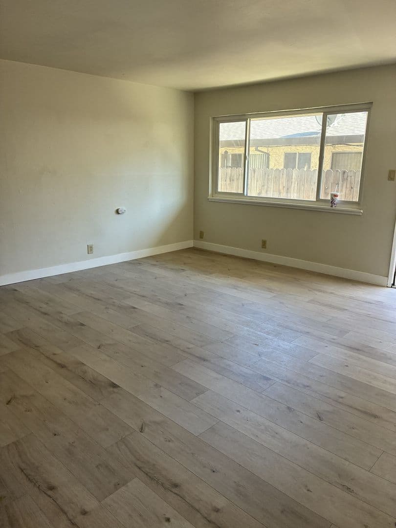 West Sacramento Apartment: 501 Michigan Blvd.