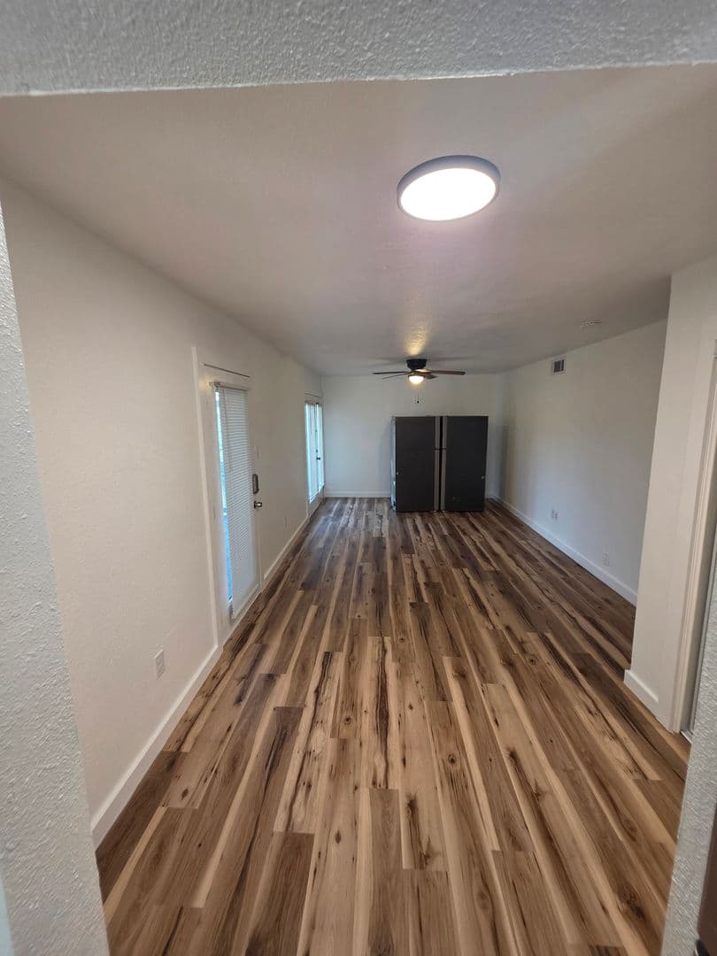 Dallas Apartment: 4414 Worth Street