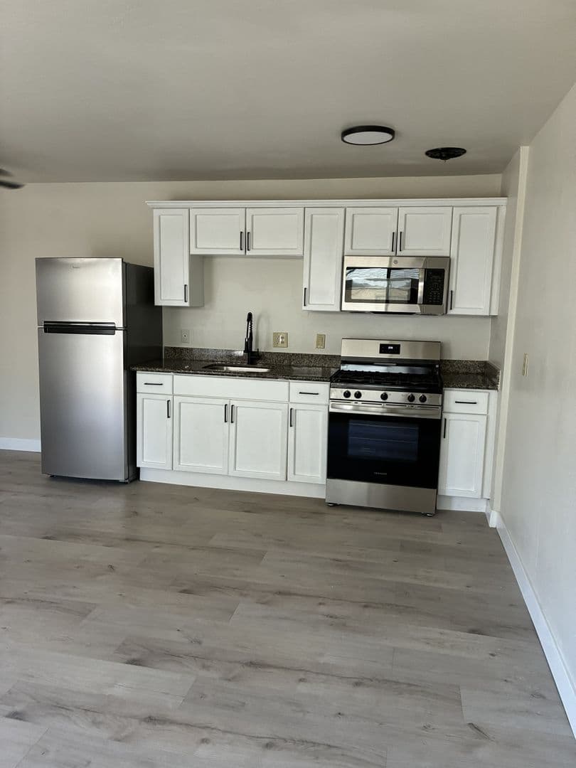 West Sacramento Apartment: 501 Michigan Blvd.