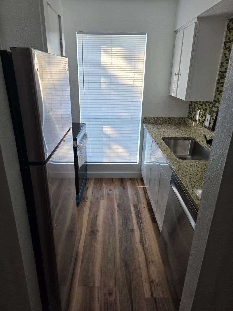Dallas Apartment: 4414 Worth Street