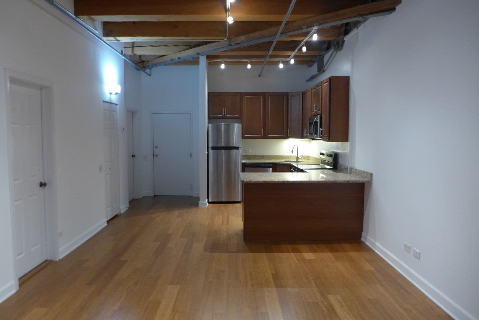 Chicago Apartment: 525 S. Dearborn