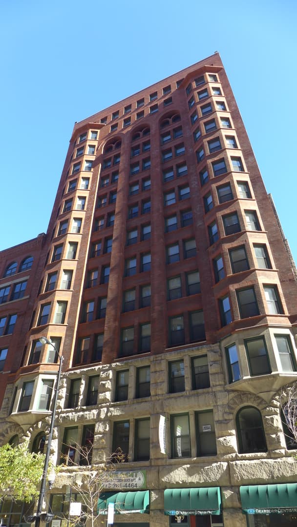 Chicago Apartment: 537 S. Dearborn
