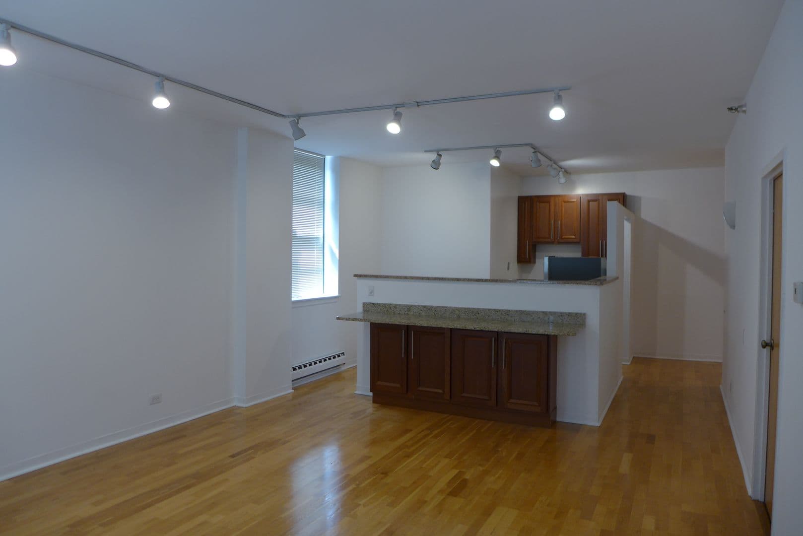 Chicago Apartment: 537 S. Dearborn
