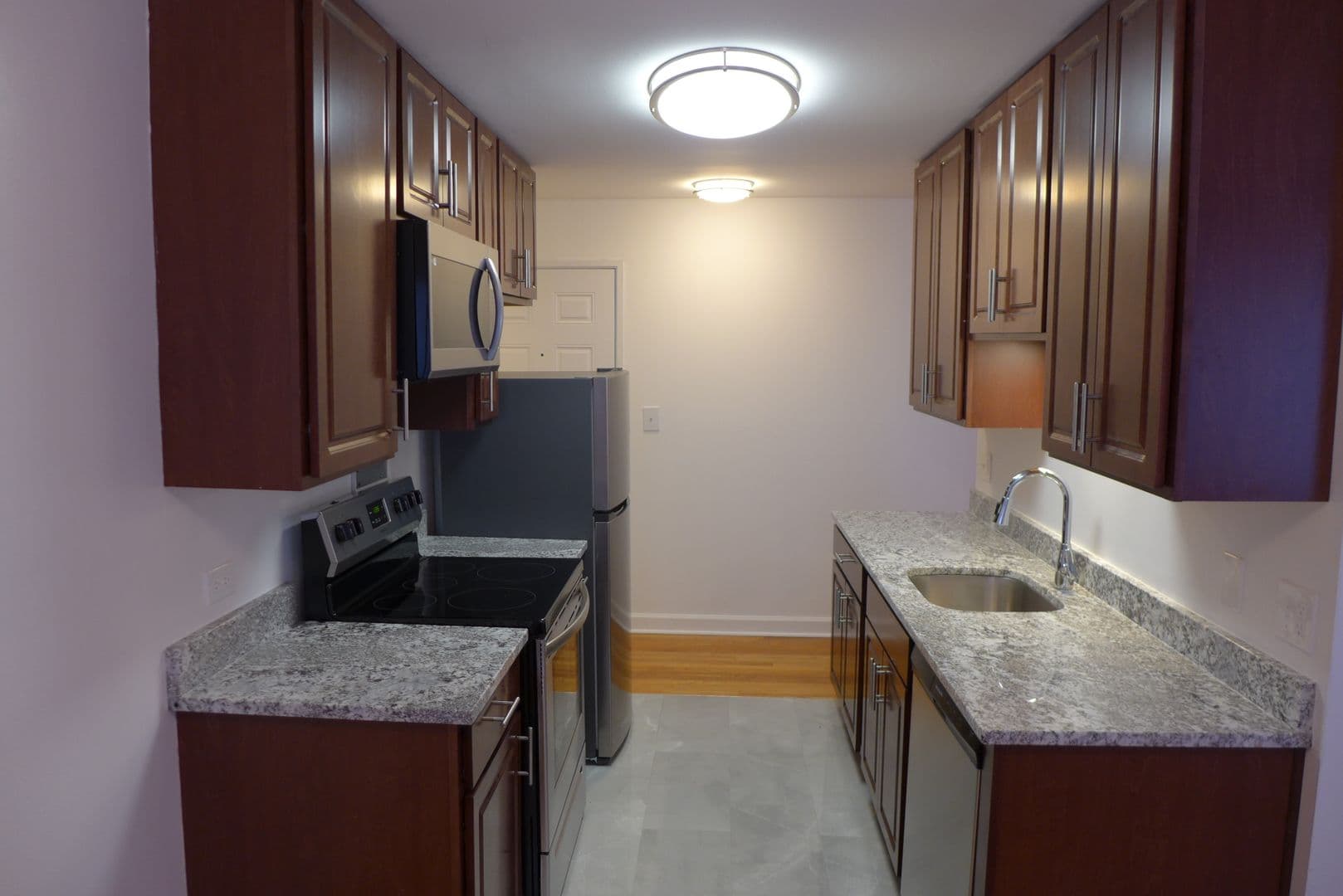 Chicago Apartment: 5300 N. Sheridan Road