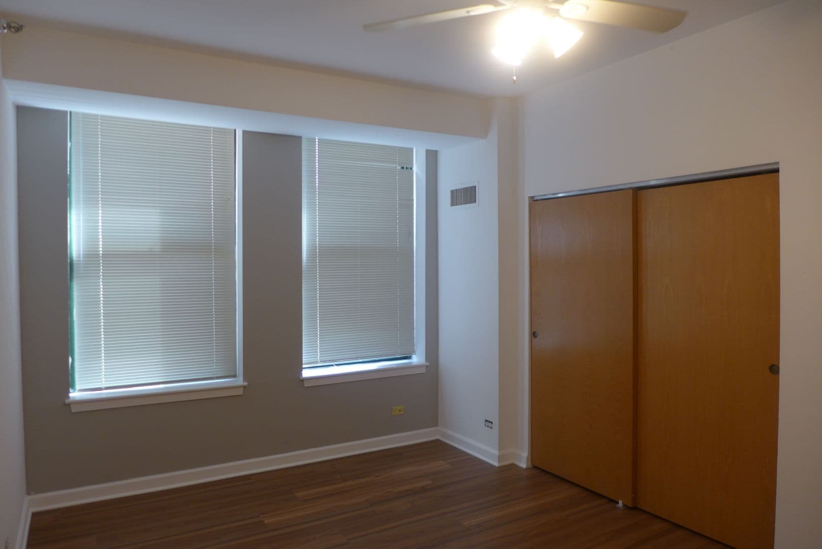 Chicago Apartment: 537 S. Dearborn
