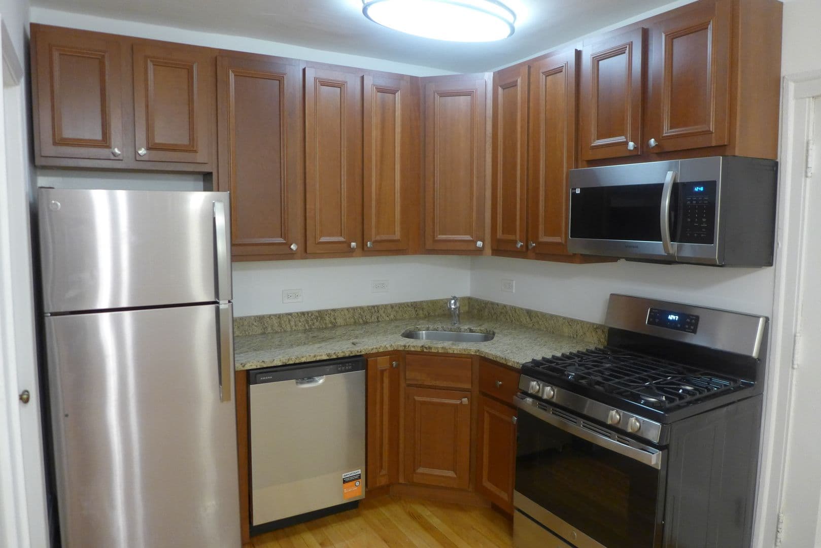 Chicago Apartment: 2048 N. Cleveland