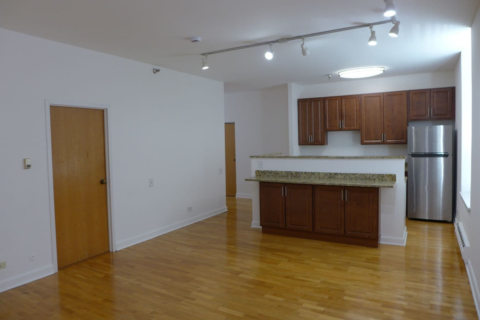 Chicago Apartment: 537 S. Dearborn