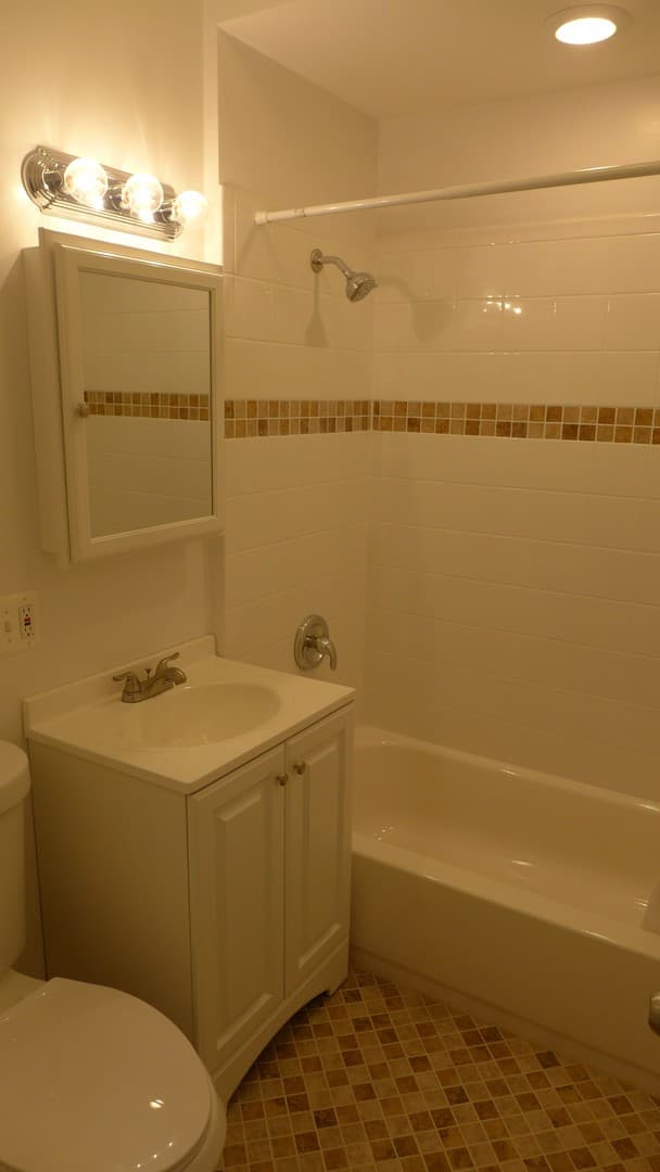 Forest Park Apartment: 7226-38 W. Roosevelt Road