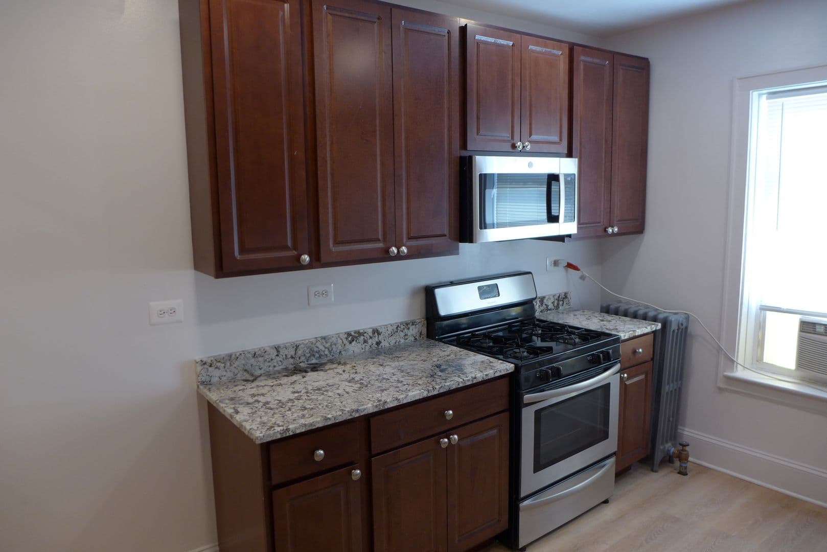 Chicago Apartment: 4804-16 N. Linder /5502 W. Lawrence
